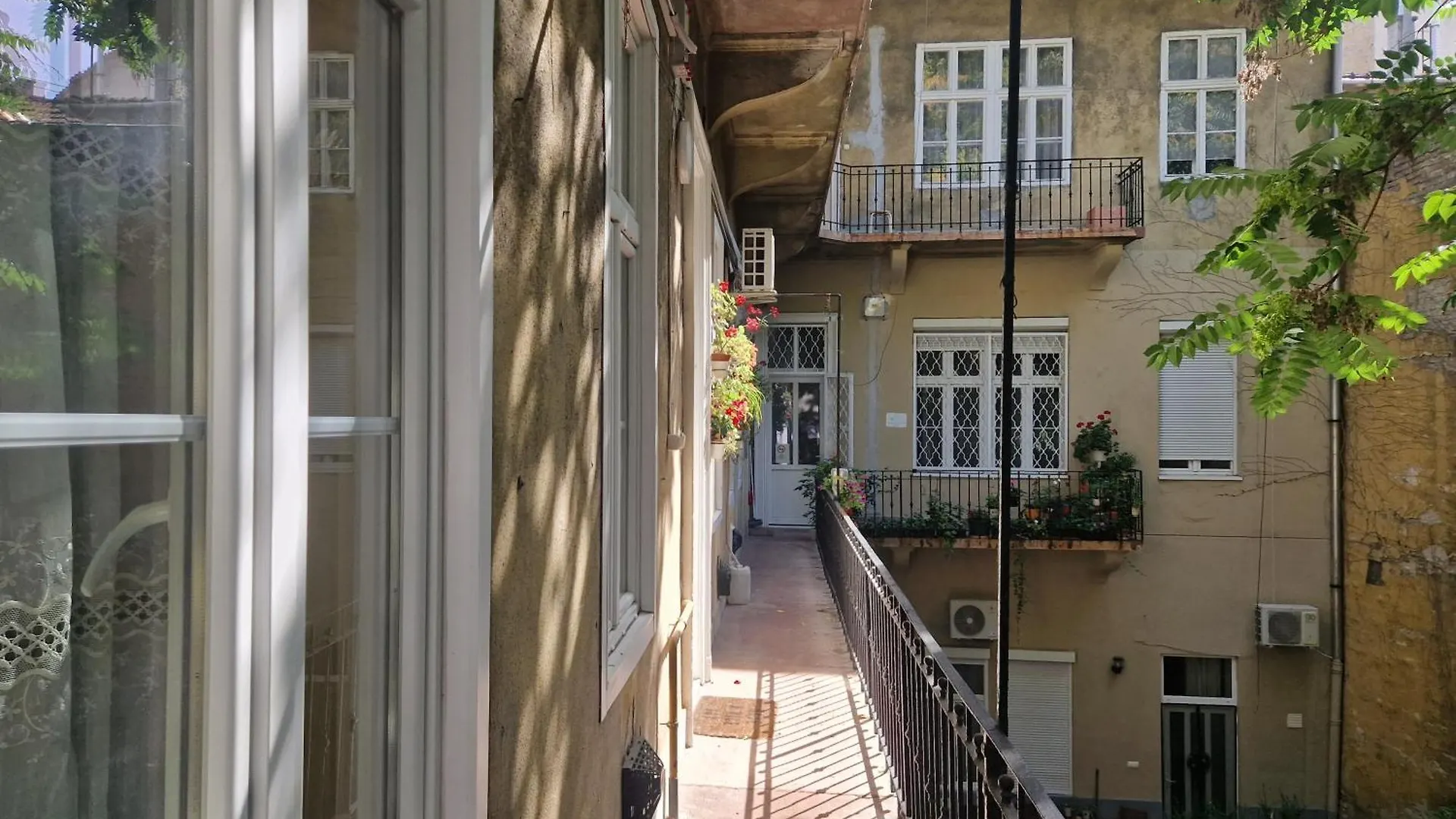 Soho Street Private Apartment 6 Persons Budapest