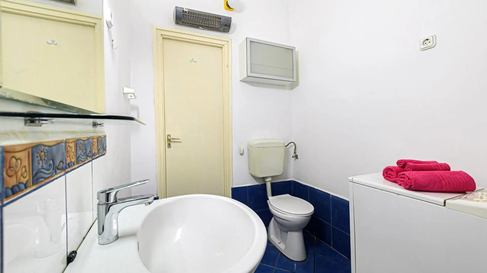 Soho Street Private Apartment 6 Persons Budapest 0*,  Hungary