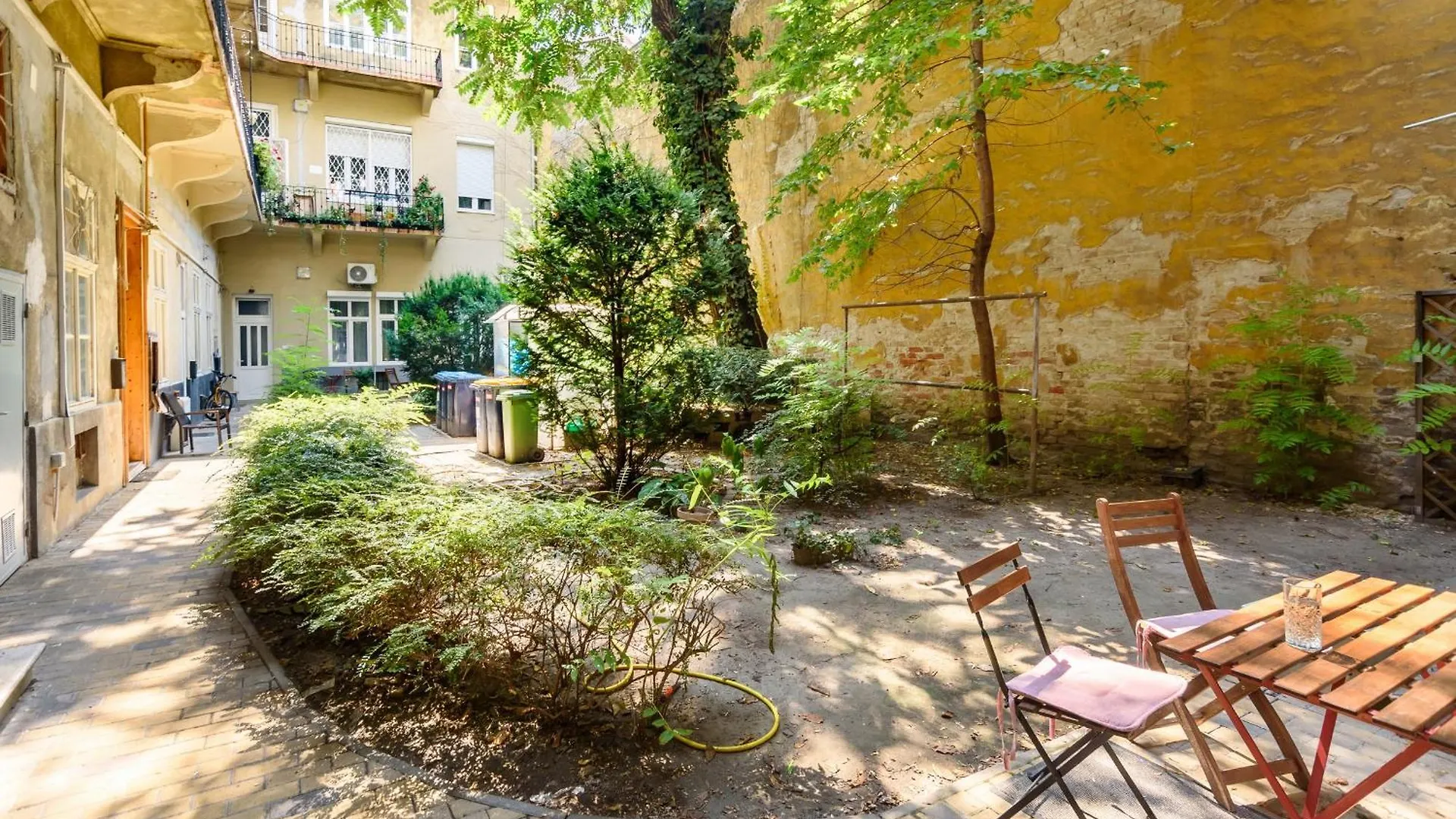 Soho Street Private Apartment 6 Persons Budapest